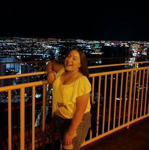 Meet your Posher, Cristal